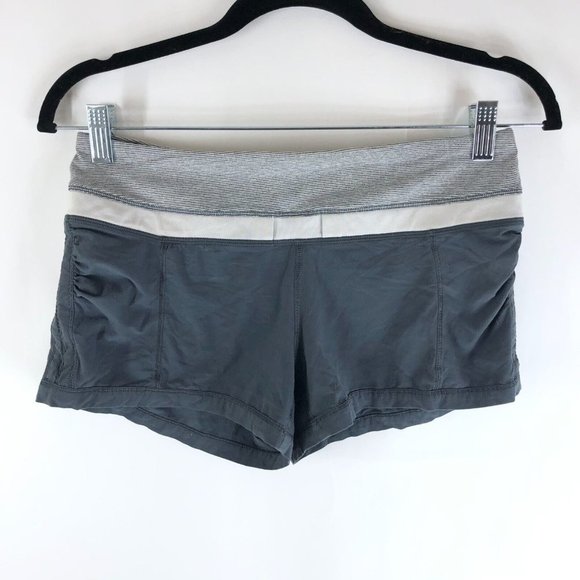 Lululemon Womens Running Shorts Lined Ruched Gray Striped 4 - Picture 1 of 3